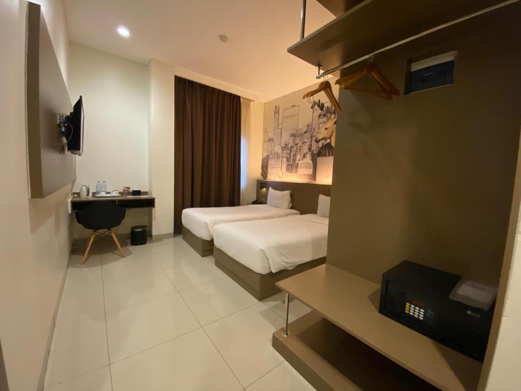 Opi Indah Hotel Palembang Zewnętrze zdjęcie
