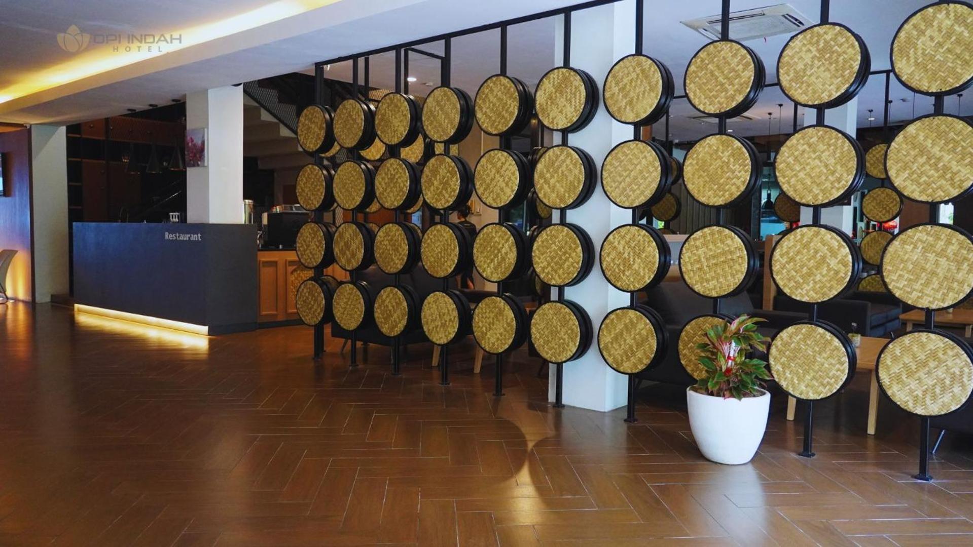 Opi Indah Hotel Palembang Zewnętrze zdjęcie