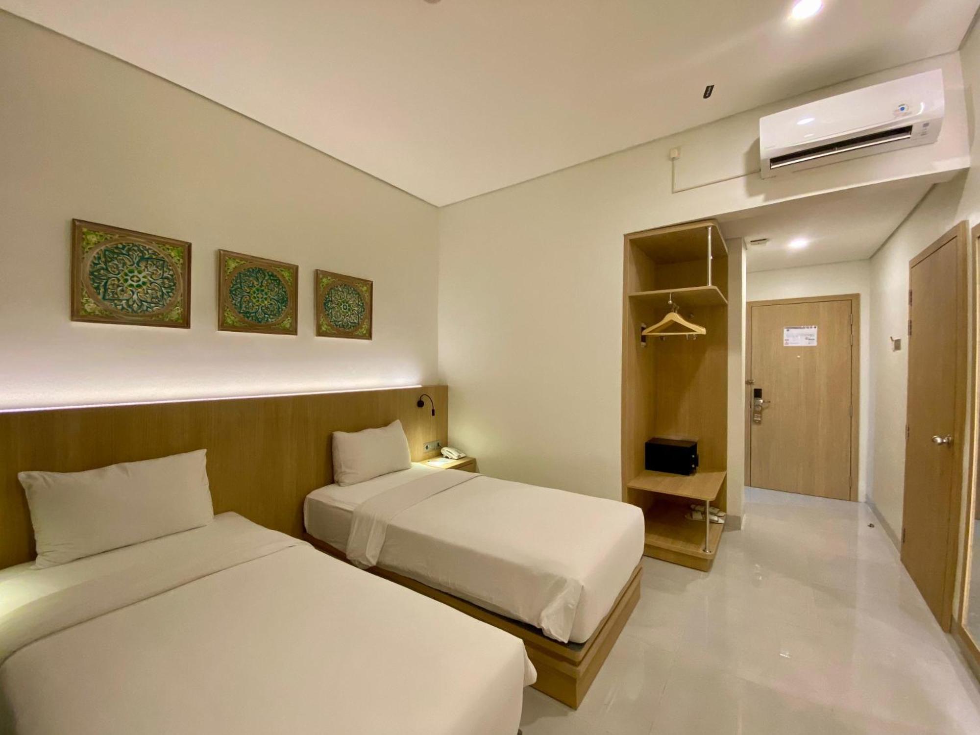 Opi Indah Hotel Palembang Zewnętrze zdjęcie