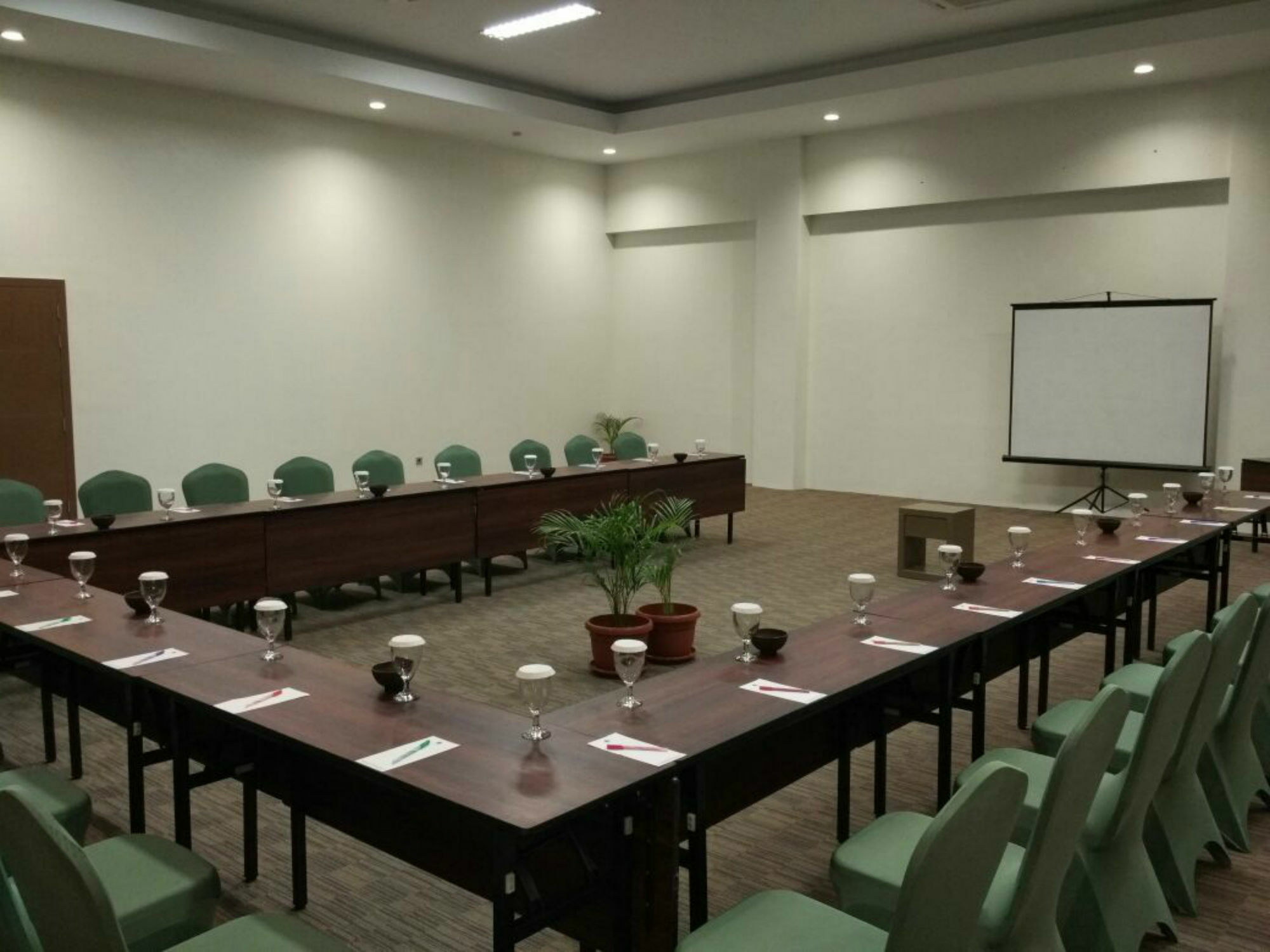 Opi Indah Hotel Palembang Zewnętrze zdjęcie